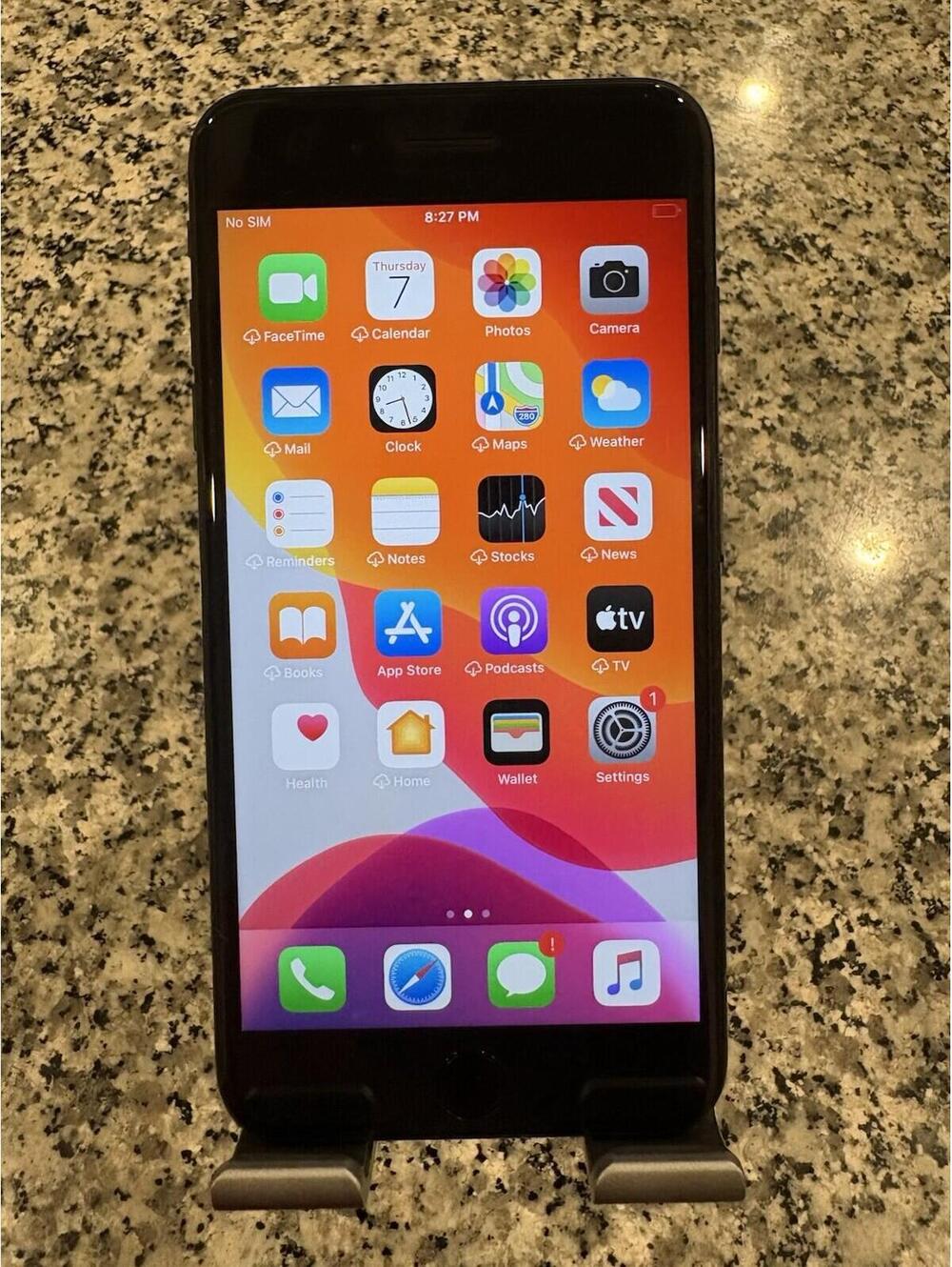 Apple iPhone 7 Plus - 32 GB - Black(Unlocked) Battery Health 98% D